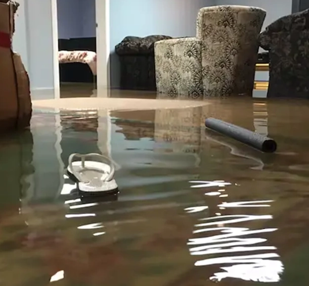 Emergency flood damage help in burlington